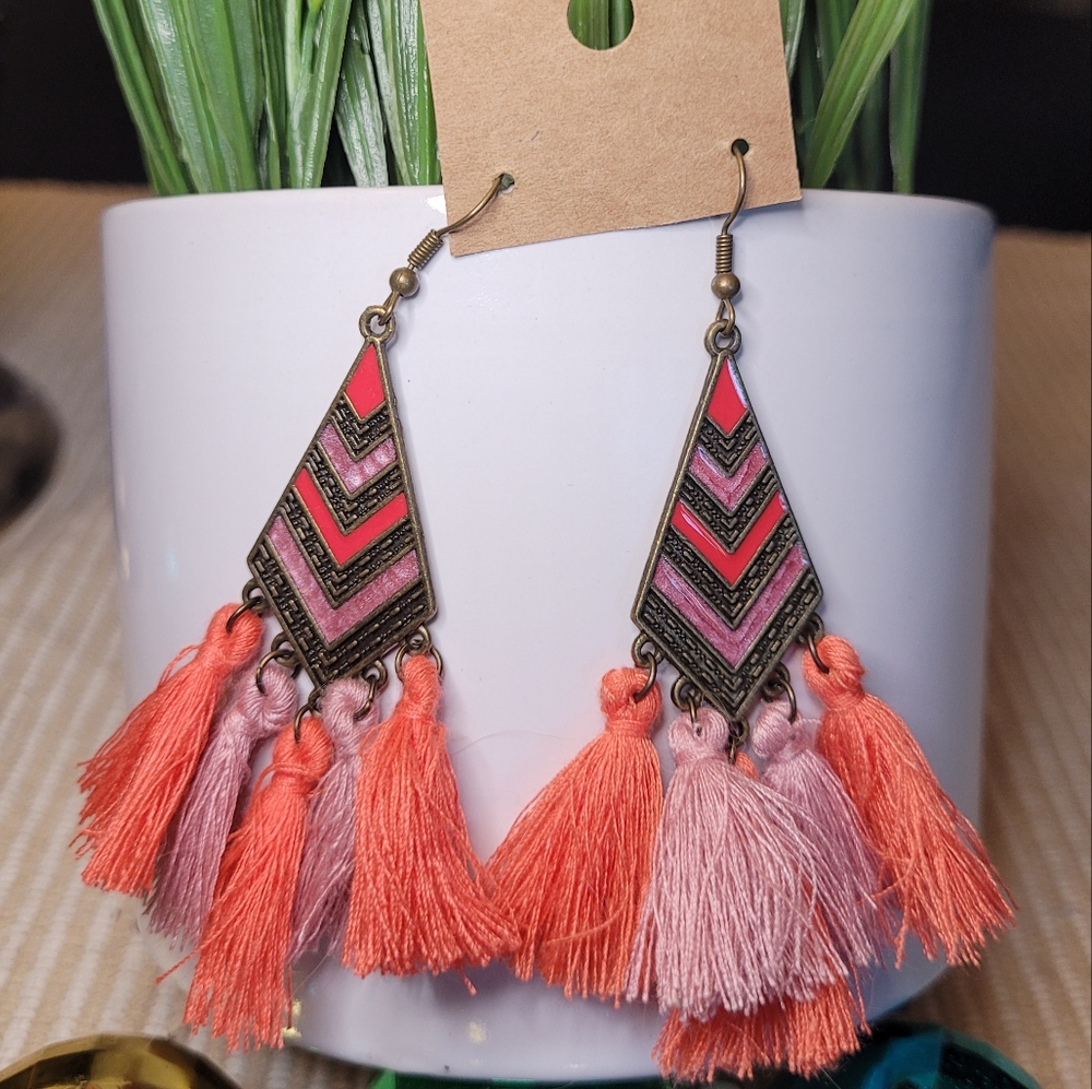 ❤️ 5 for $25 HOST PICK Tassel dangle earrings